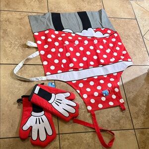 Disney Red and Black Mickey Mouse Oven Mitts